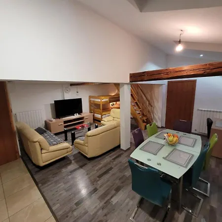 House Tina Čabar
